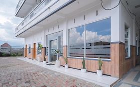 Urbanview Hotel Sky Batu Malang